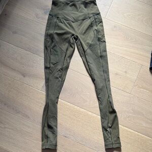 Lululemon Olive Green High-Waisted Leggings with pockets